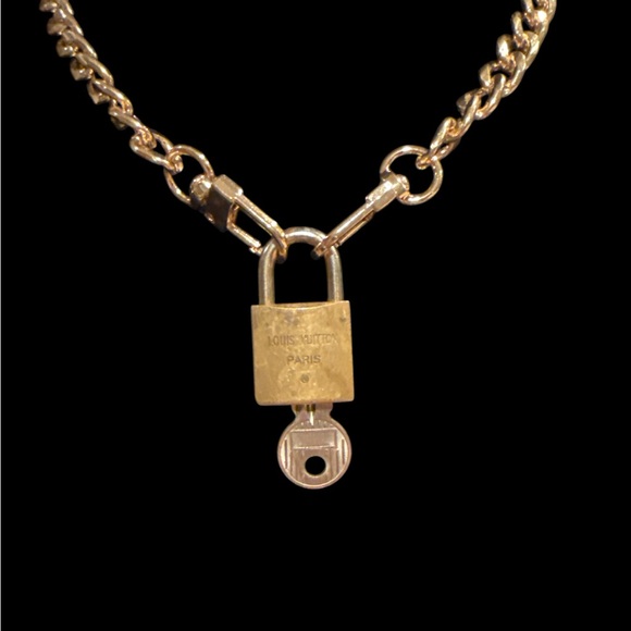 Louis Vuitton Gold Chain Padlock and Key Necklace #223 - Picture 2 of 10